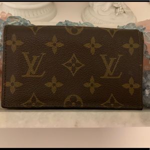 Louis Vuitton Vintage Compact Wallet